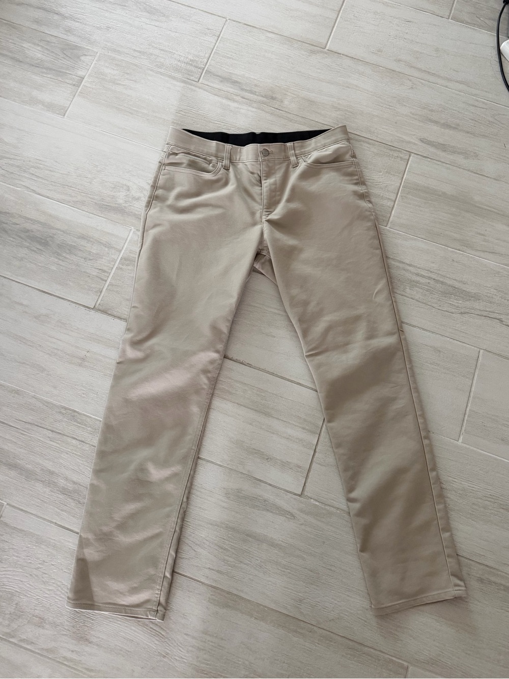 Calvin Klein Slim Fit Chinos in Light Khaki 34x32